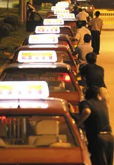 ​杭州豪华“奔的”出逃风波2