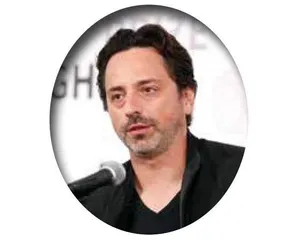 绿皮火车上的小姑娘