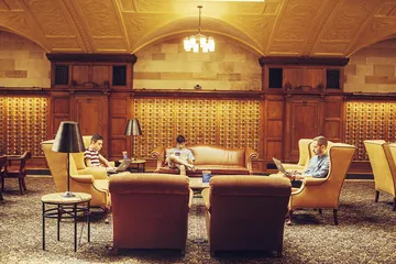 耶鲁大学：精英主义、自由教育和领袖的摇篮7