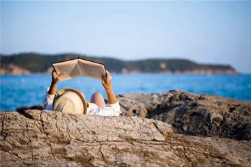 没有异域，只有作为异乡人的旅人