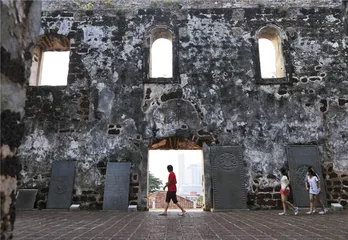 穿越马六甲海峡，有船只，还有历史1