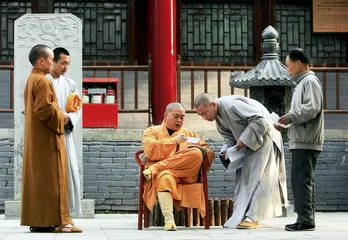 释永信“绯闻”，有背景无答案