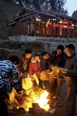 阳春村丢了尊肉身佛3