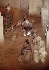 兵马俑二号坑再发掘：一座坑与一座陵5
