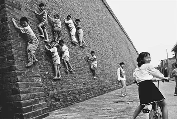 一座城墙与一个城市的 60 年