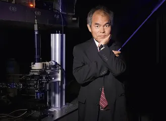 2014年诺贝尔物理学奖：白光中的一抹蓝2