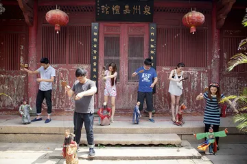 泉州提线木偶戏：传统与新姿3