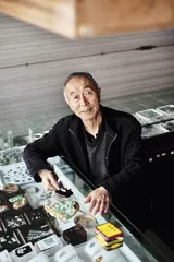赌石：翡翠城永恒的财富游戏1