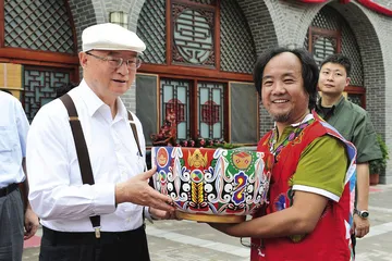绿色城镇化中的中国特色市场经济2