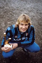 克林斯曼 （Jurgen Klinsmann，1964～ ）