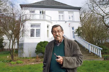 伦茨和格拉斯 （Siegfried Lenz，1926 ～ ；Günter Wilhelm Grass，1927～ ）1