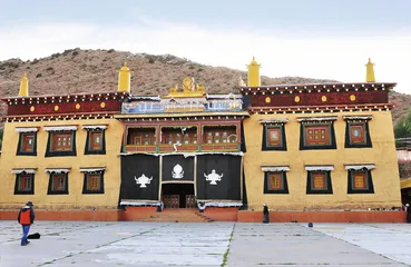 ​穿越古老寺庙与神秘宗教之旅3