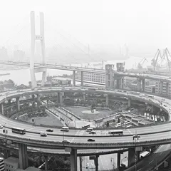 重温艰难改革时刻：朱镕基在上海1