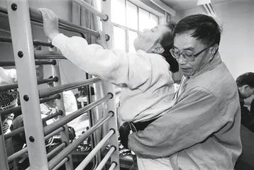 朱令案延伸的18年追问 一桩疑案的公共原则
