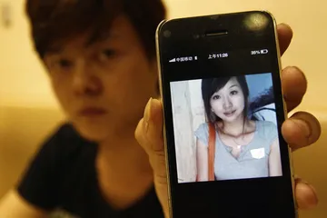 安徽坠亡女孩袁利亚：无解的青春