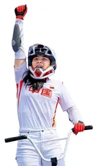 邓雅文:18岁“飞”越巴黎2