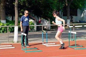 夏思凝,“跨栏小将”美出圈2