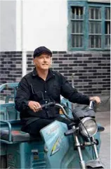 南非“疯子鹰”,扎根阳朔修古宅3