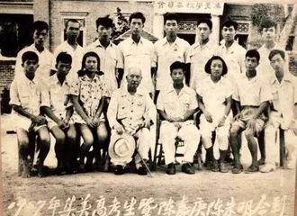 “真骨性方能爱国,真事业方能救国”2
