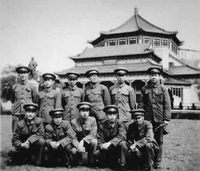 “耄耋之年自有狂,固北疆,战南洋”4