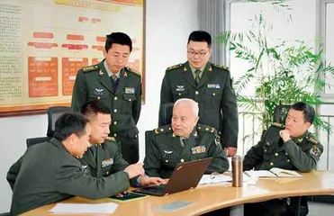 “三尺讲台八千日,传师道,育儒将”3