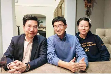 “90后”AI教授创业记1
