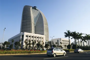 海航20年：举事业 利众生1