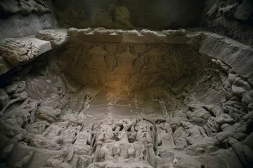 荒野国宝：一起石窟被盗案及四川石窟调查2