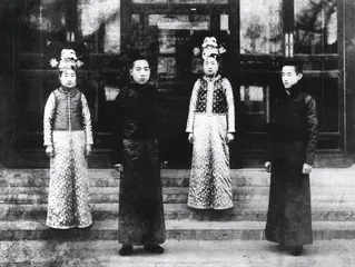 庆王府90年的岁月流转8