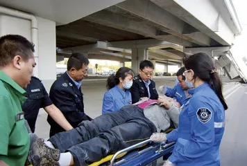 阳明滩大桥匝道坍塌：司机的意外死亡1