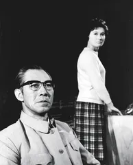 《权与法》：一出未过时的时代剧1