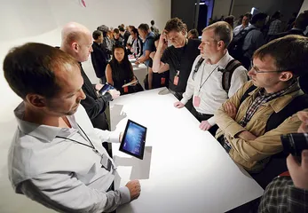 微软家酿Surface和Windows Phone的群体战术