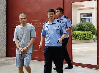深圳飙车案：喧嚣背后的悲剧与疑问1