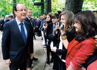 玫瑰色的法国是如何练成的？