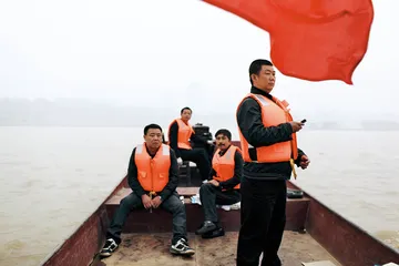东洞庭湖江豚之死：资源性湖泊的环保困境1