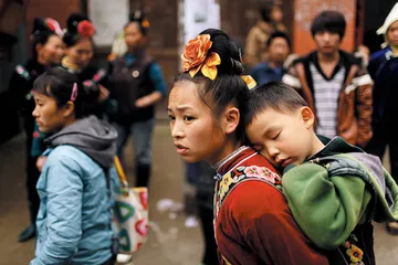 开屯苗寨与企业冲突：对生命线的争夺3