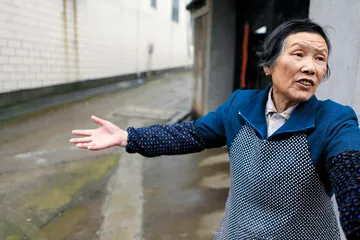 “毒”胶囊风波，小镇工业后遗症1