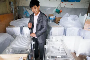 “毒”胶囊风波，小镇工业后遗症2
