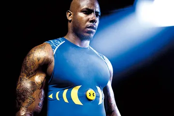 感知身体的运动衣 Under Armour