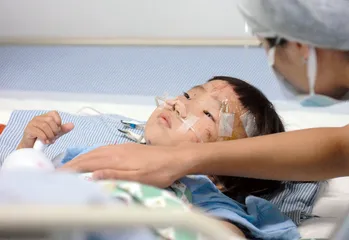 项余岸和施李虹：在另一个世界守护伊伊1