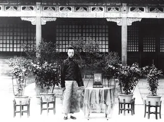 利益宫廷：溥仪和他身边的人们2
