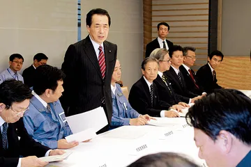 震灾复兴，菅直人政府问题缠身