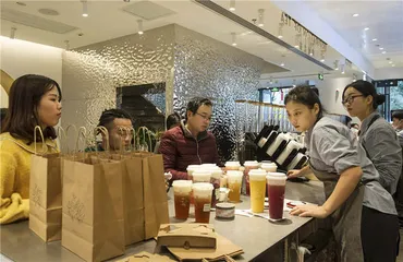 代际之间观念转换，没积蓄的一代要担负拉动消费的重任了