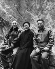 “两蒋日记”的“公私”之辨