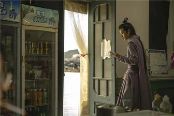 漂在横店，蜉蝣人生2
