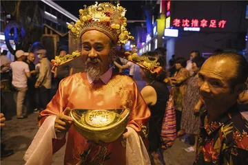 漂在横店，蜉蝣人生4