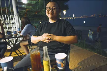 游心咖啡馆的江与湖2