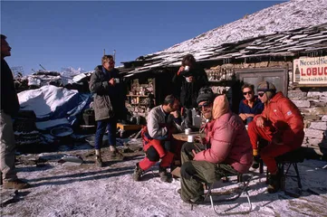 准备登顶的人：珠峰大本营五天五夜3