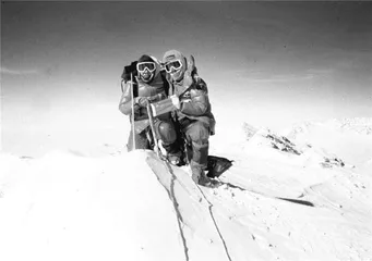 现代登山者：从征服到与自然融合4
