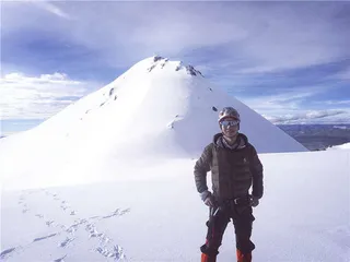 自主登山30年：一个学生社团对山峰的探索1